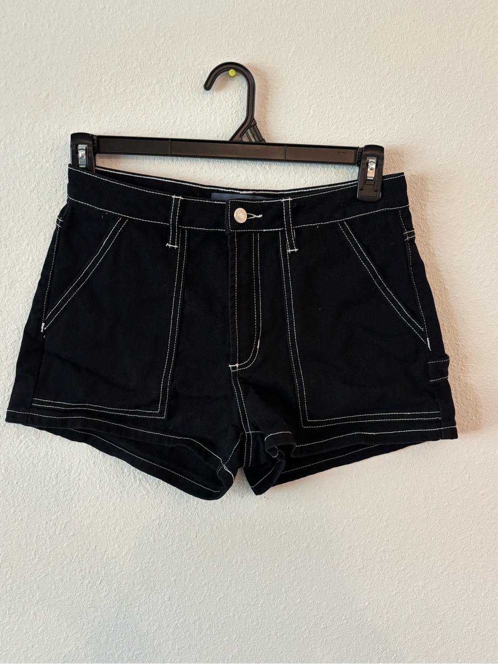 Indigo Rising Women's Black Contrast-Stitch Utility Shorts